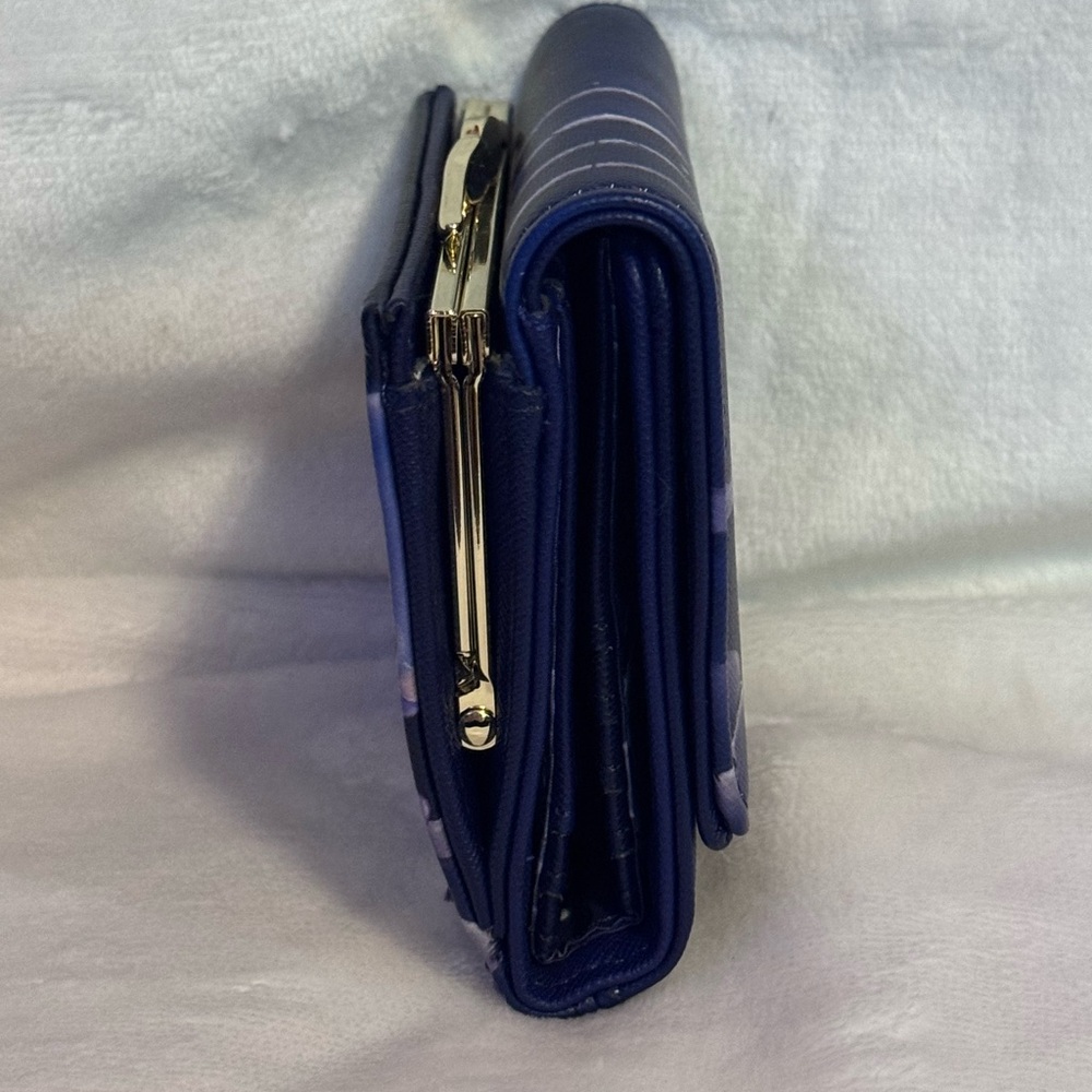 Loungefly Jasmine and Rajah Navy Blue Tri-Fold Wallet - Picture 3 of 7